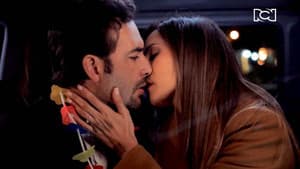 Rafael y Alejandra se besan