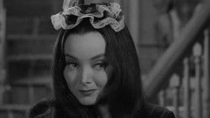 La Madre de Lurch visita a la Familia Addams