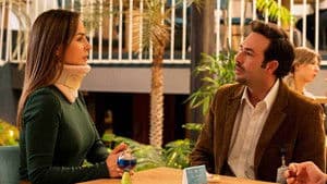 Rafael cachetea a Alejandra